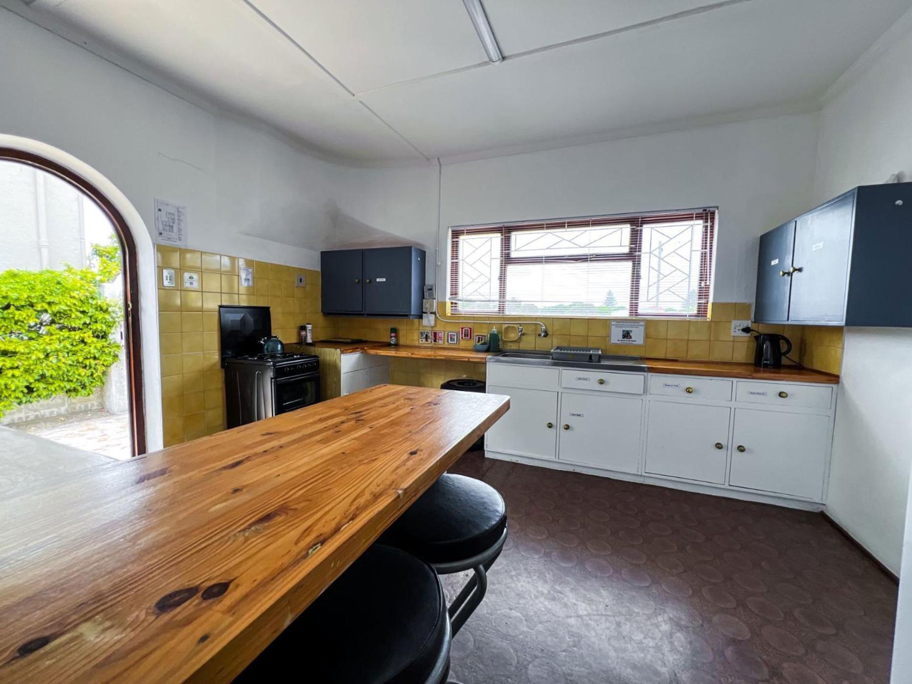 Hostel Backpackers & Budget *