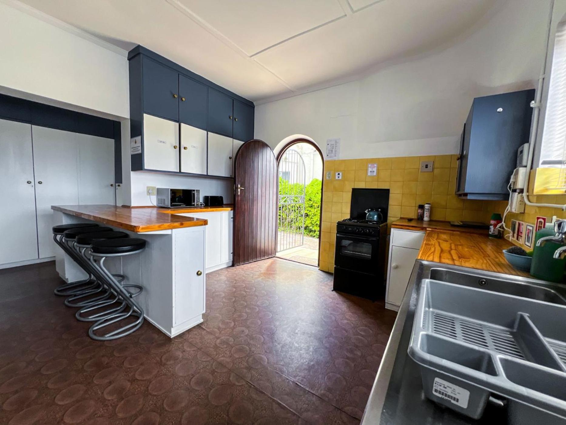 Backpackers & Budget * Hermanus